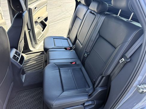 Used 2023 Volkswagen Atlas Cross Sport SEL R-Line image 15