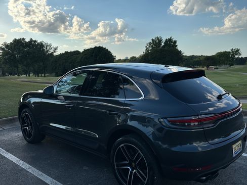 Used 2020 Porsche Macan S w/ Premium Package Plus AWD/4WD image 8