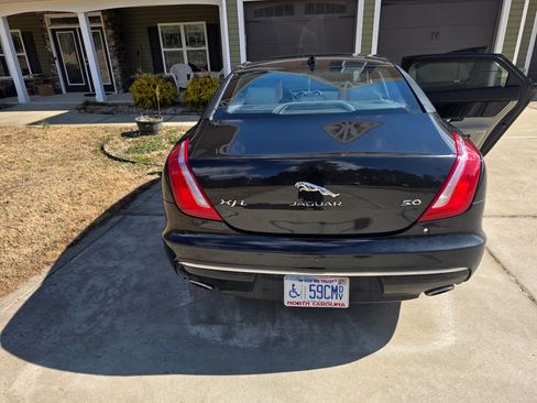 Used 2018 Jaguar XJ L Supercharged image 6