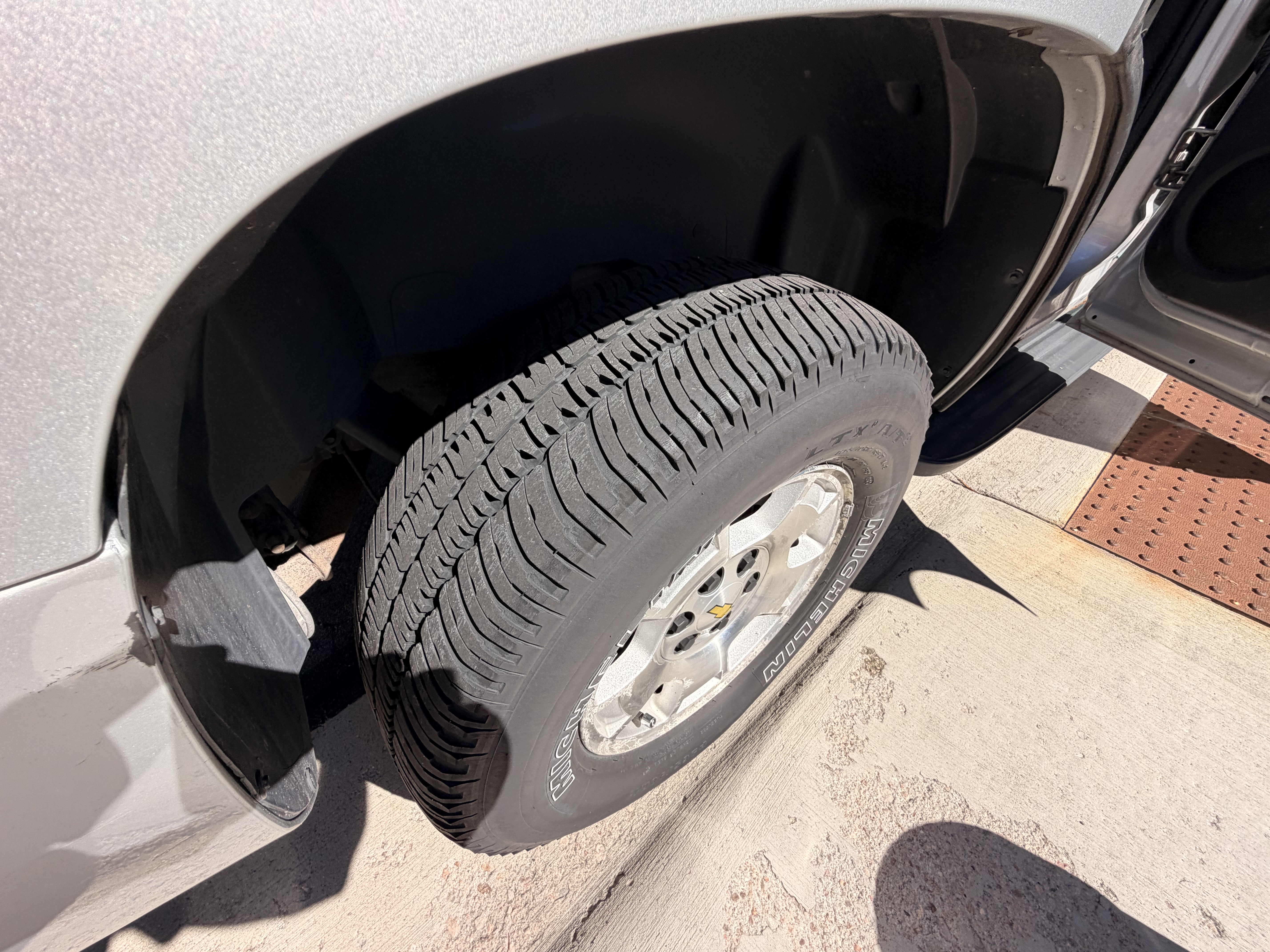 Used 2013 Chevrolet Tahoe LT AWD/4WD image 24