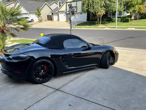 Used 2018 Porsche 718 Boxster GTS image 17