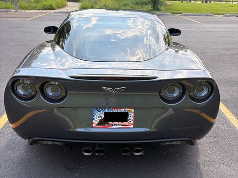 Used 2010 Chevrolet Corvette Coupe w/ 1LT RWD image 10
