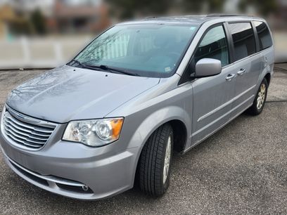 Used 2015 Chrysler Town & Country Touring w/ Driver Convenience Group