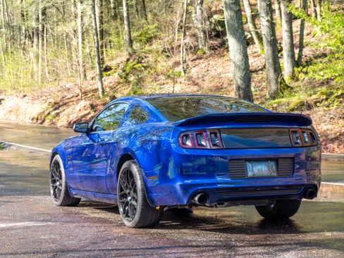 Used 2014 Ford Mustang GT Premium image 18