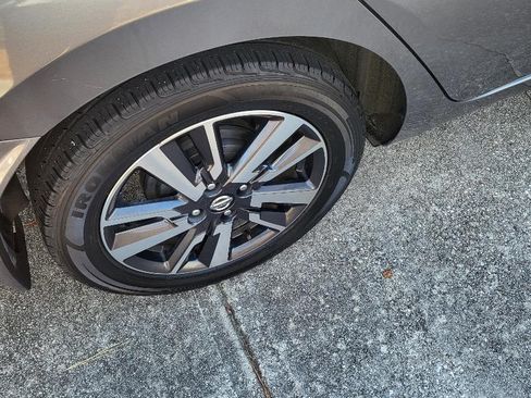 Used 2020 Nissan Versa SV image 24