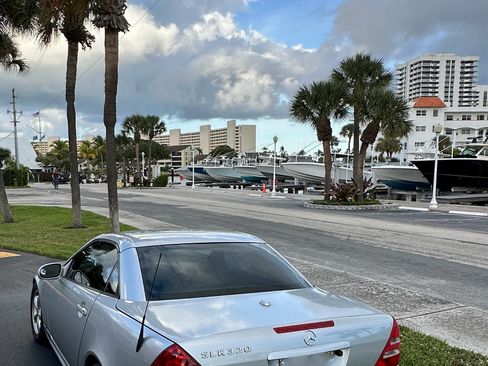 Used 2001 Mercedes-Benz SLK 320 image 10