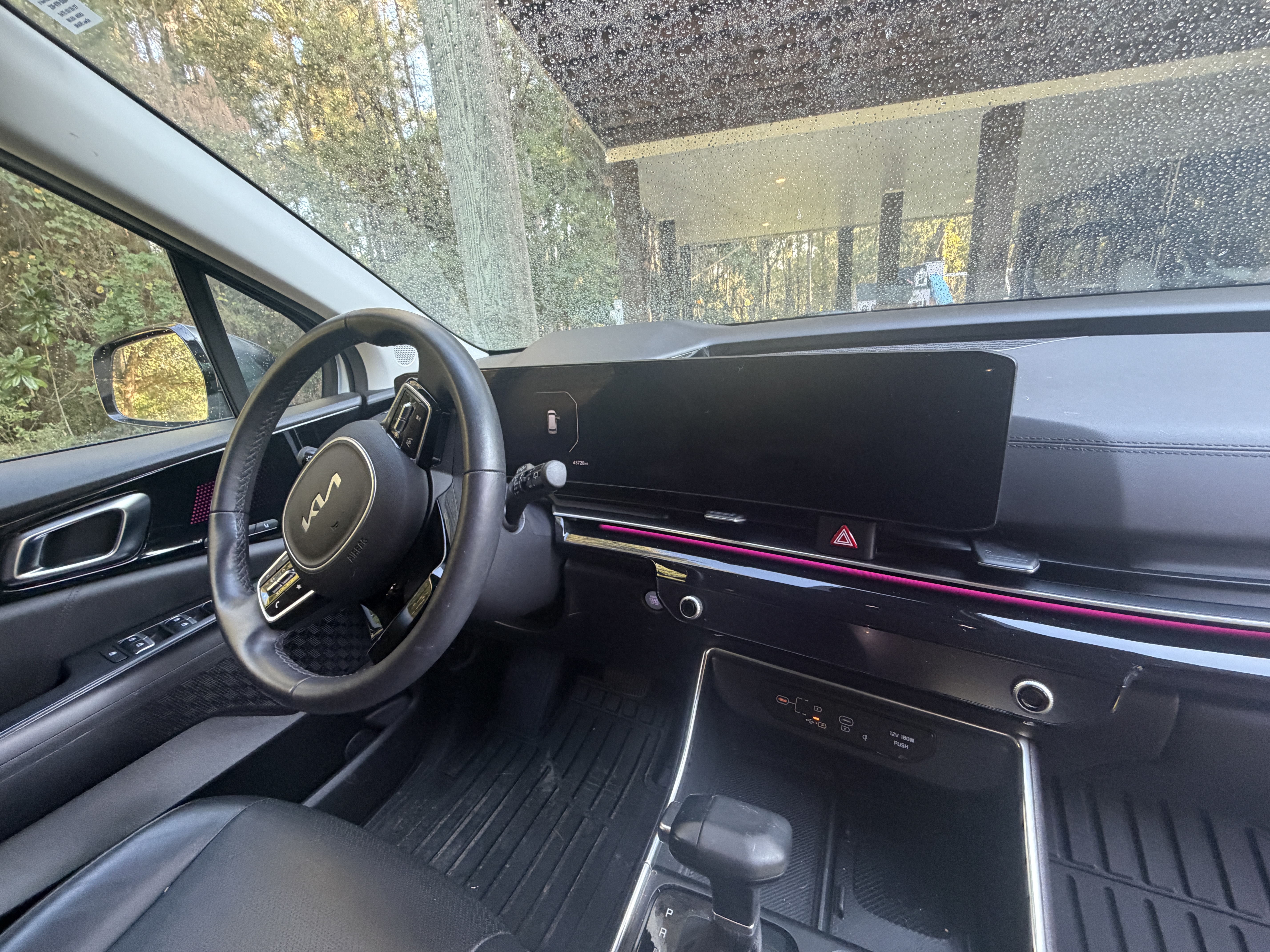Used 2025 Kia Carnival SX Prestige FWD image 4