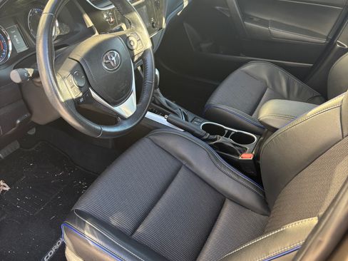 Used 2019 Toyota Corolla SE FWD image 6
