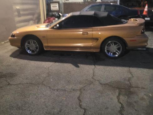 Used 1997 Ford Mustang GT image 2