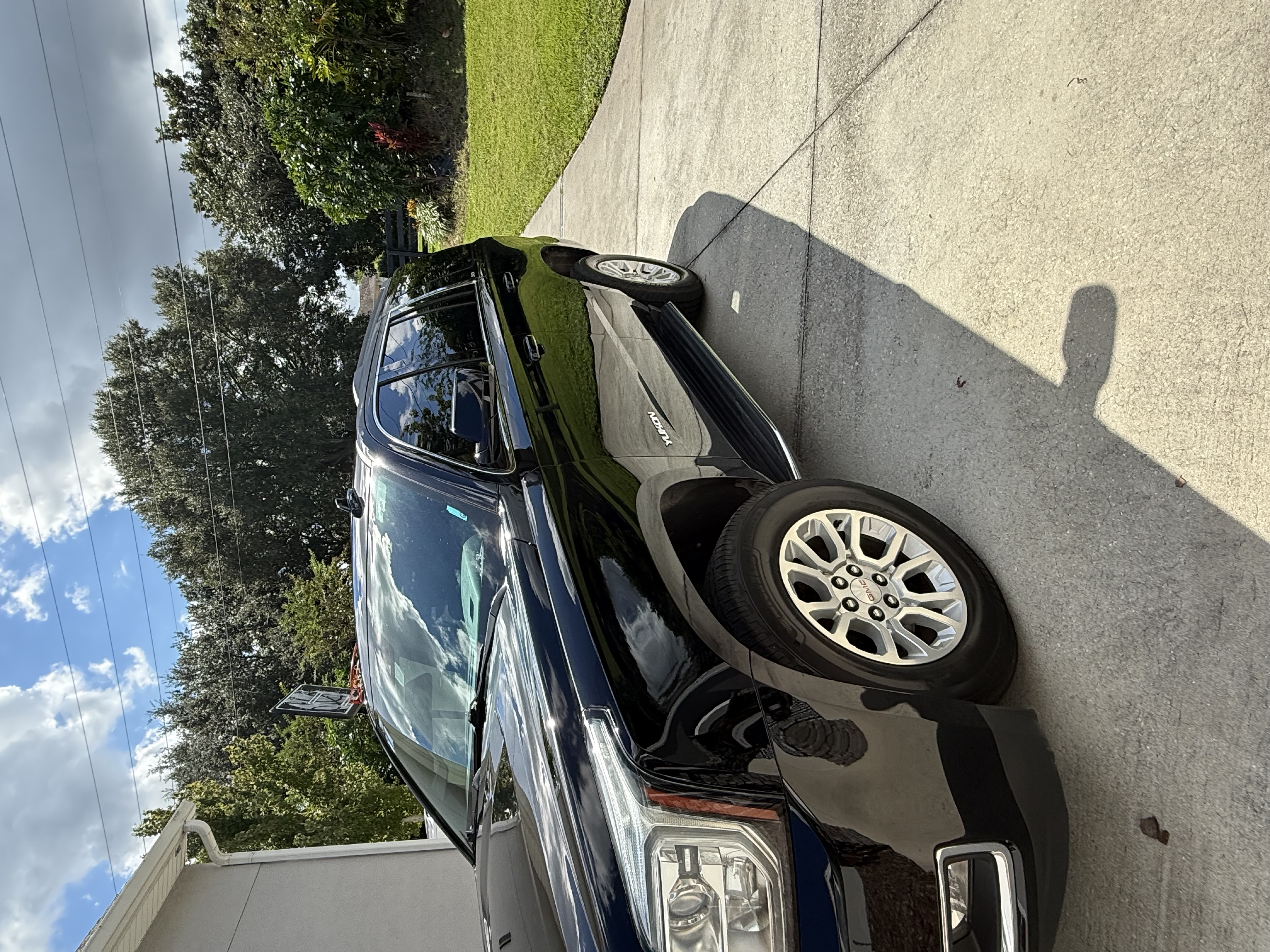 Used 2020 GMC Yukon SLT AWD/4WD image 8