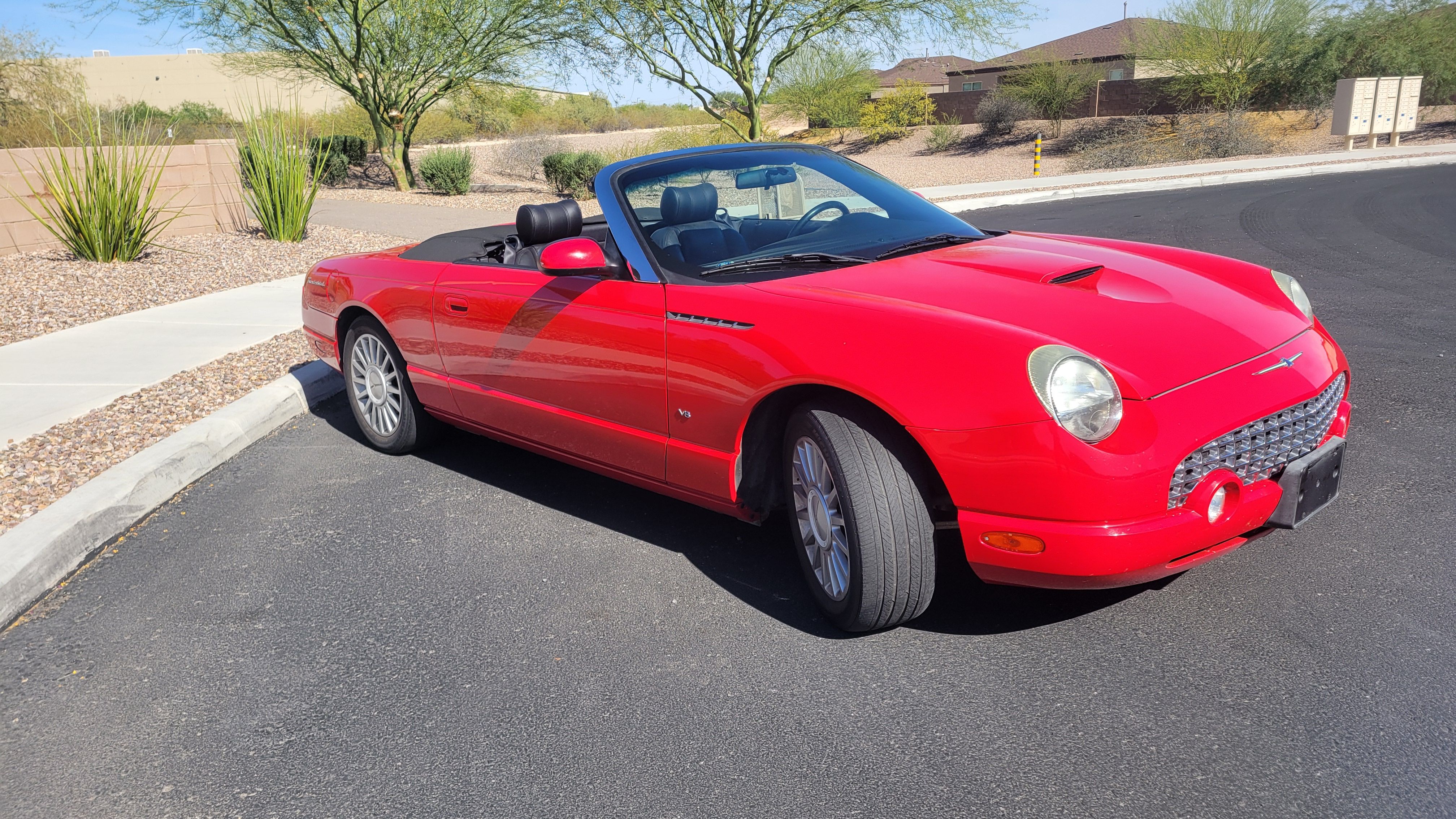 Used 2004 Ford Thunderbird RWD image 1