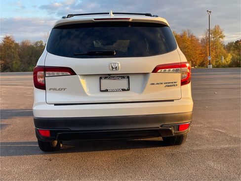 Used 2022 Honda Pilot Black Edition image 11