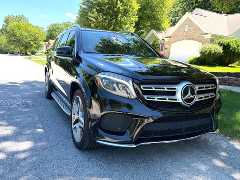 Used 2017 Mercedes-Benz GLS 550 4MATIC image 5