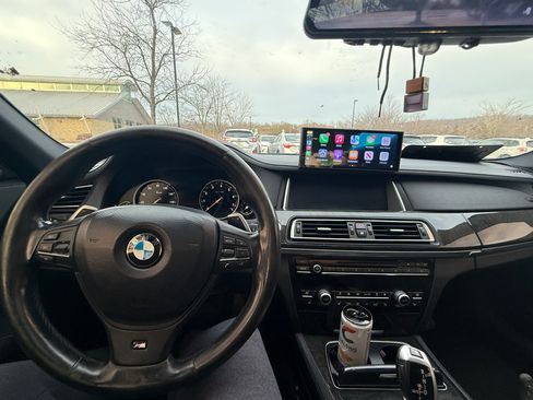 Used 2014 BMW 740Li image 9