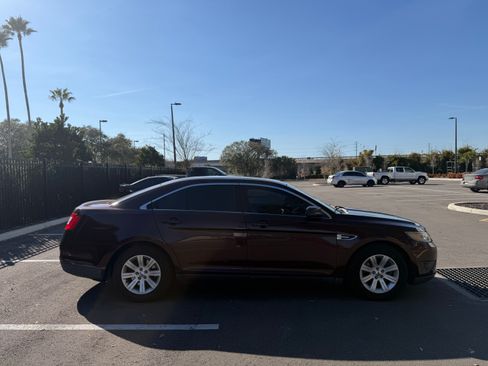 Used 2012 Ford Taurus SE image 6