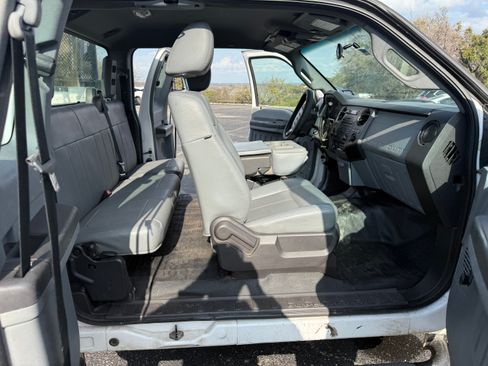 Used 2012 Ford F250 XL image 9