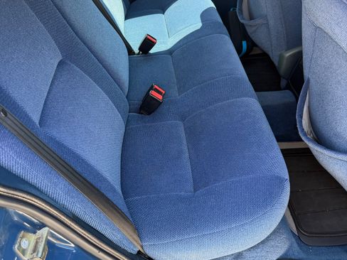 Used 1994 Volvo 940 Sedan 4D image 6