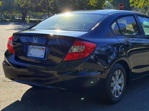 Used 2012 Honda Civic LX image 9