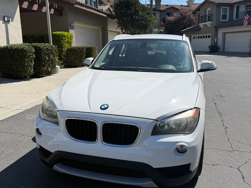 Used 2013 BMW X1 sDrive28i RWD image 2