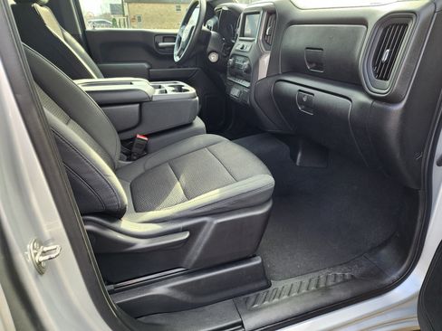 Used 2020 Chevrolet Silverado 1500 Custom image 17