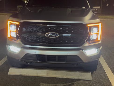 Used 2021 Ford F150 XLT w/ Equipment Group 302A High image 5