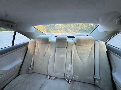 Used 2009 Toyota Camry Hybrid Sedan 4D image 13