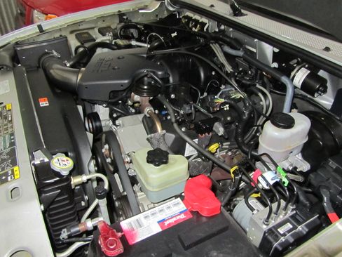 Used 2010 Ford Ranger XLT image 24