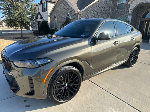 Used 2024 BMW X6 xDrive40i w/ Executive Package image 10