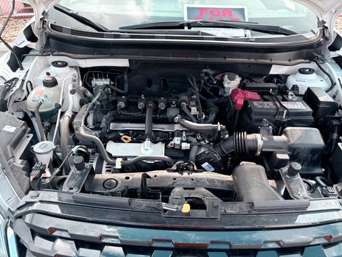 Used 2024 Nissan Kicks SR image 5