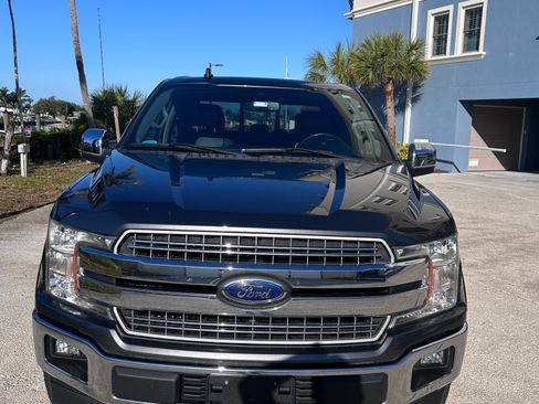 Used 2019 Ford F150 Lariat image 2