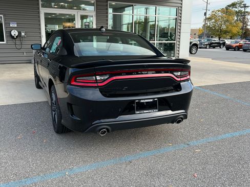 Used 2022 Dodge Charger GT w/ Plus Group image 2