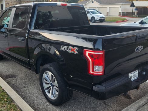 Used 2017 Ford F150 XL w/ Equipment Group 101A Mid image 8