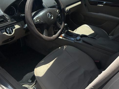 Used 2009 Mercedes-Benz C 350 Sport image 10