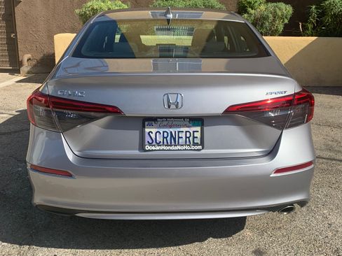 Used 2022 Honda Civic Sport image 14