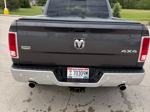 Used 2018 RAM 1500 Laramie AWD/4WD image 8