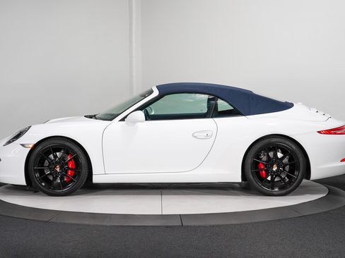 Used 2013 Porsche 911 Carrera S image 9