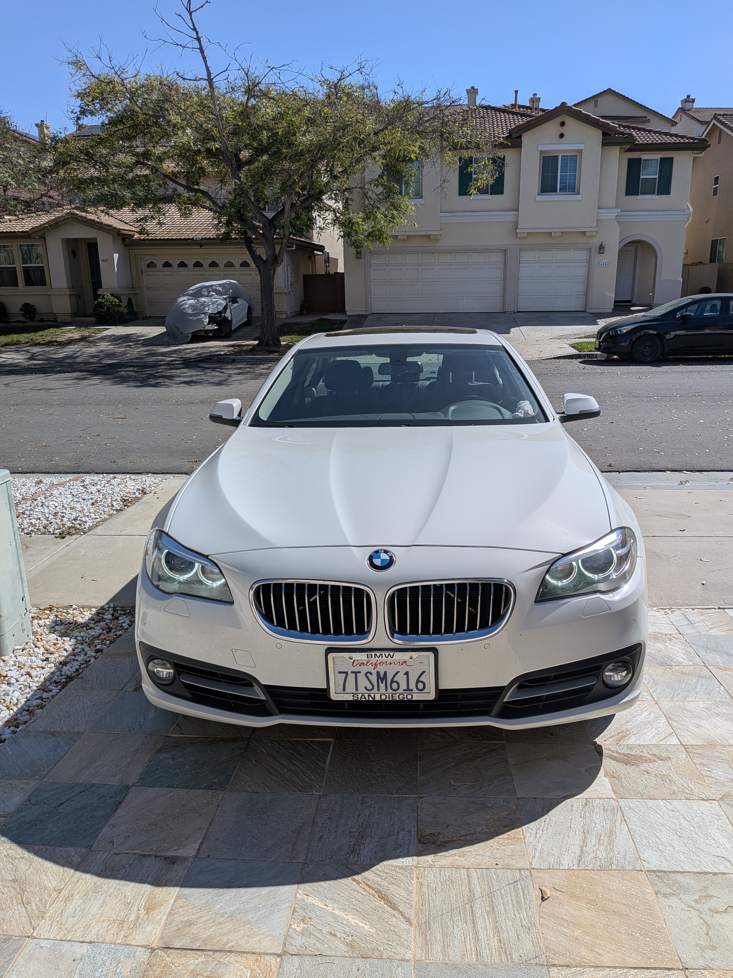 Used 2016 BMW 528i Sedan RWD image 1
