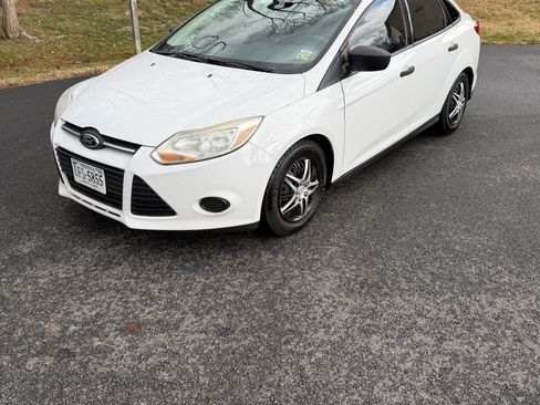 Used 2014 Ford Focus S image 1