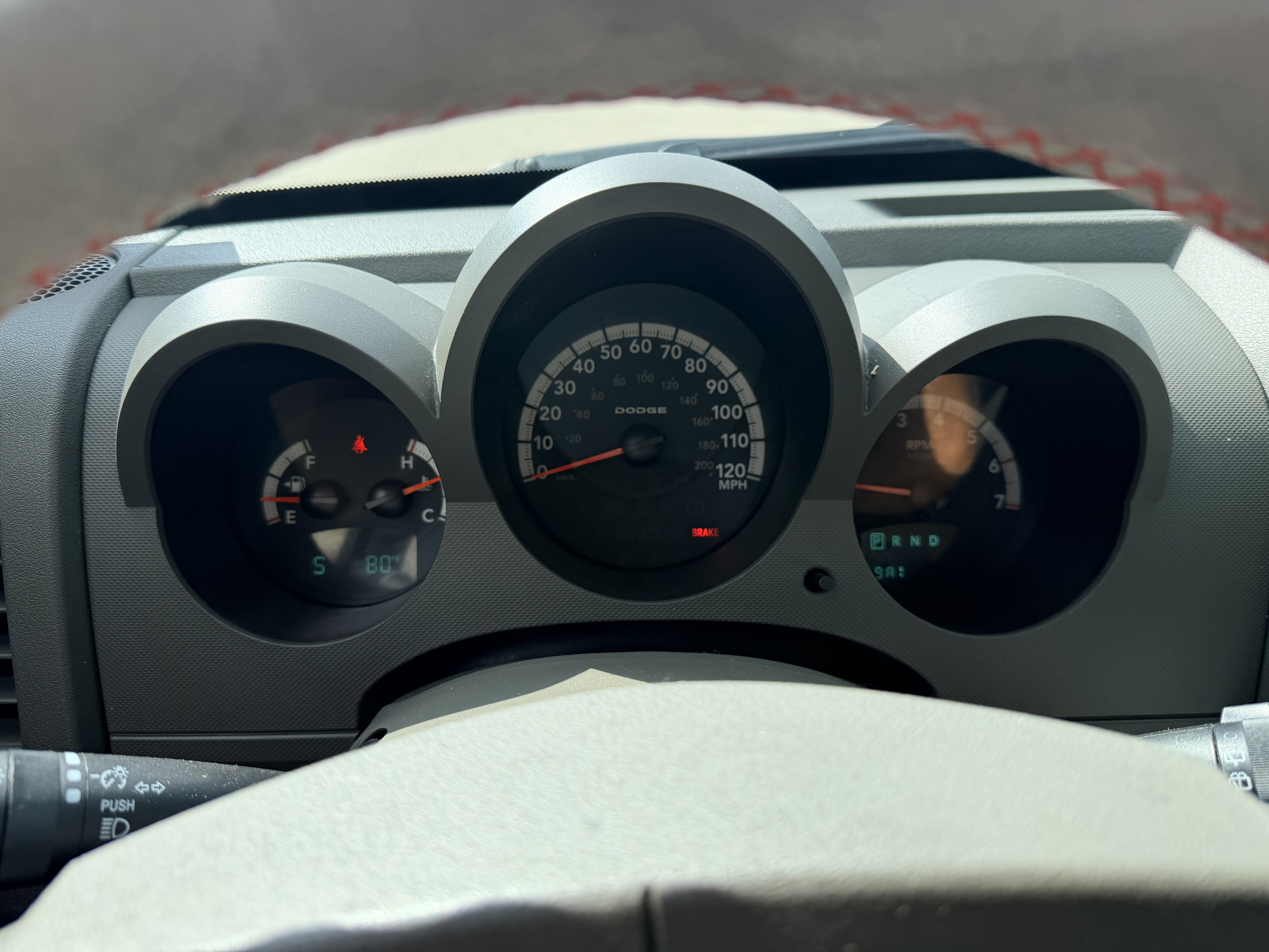 Used 2007 Dodge Nitro SXT RWD image 9