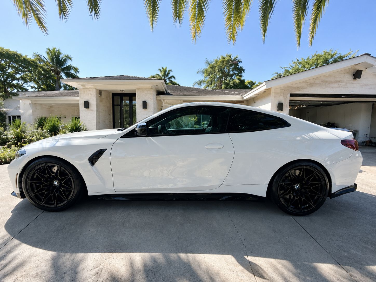Used 2026 BMW M4 xDrive Competition w/ Executive Package AWD/4WD image 1