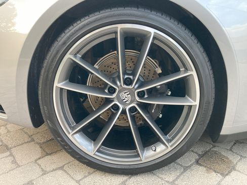 Used 2023 Porsche 911 Carrera image 29