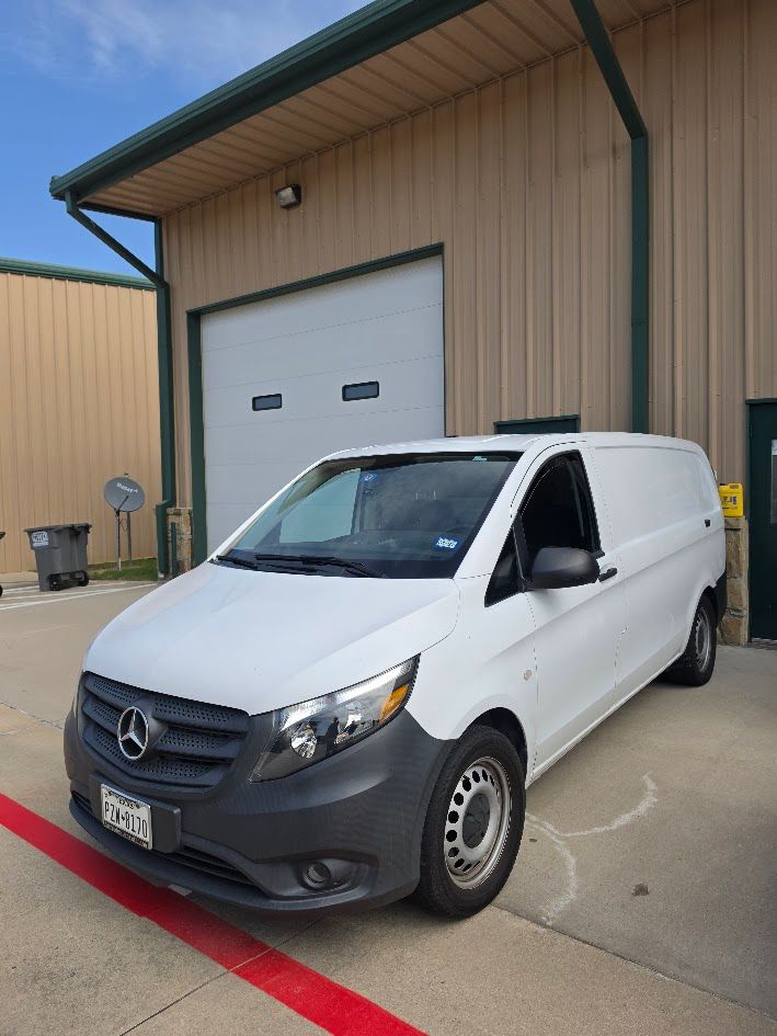 Used 2021 Mercedes-Benz Metris image 5
