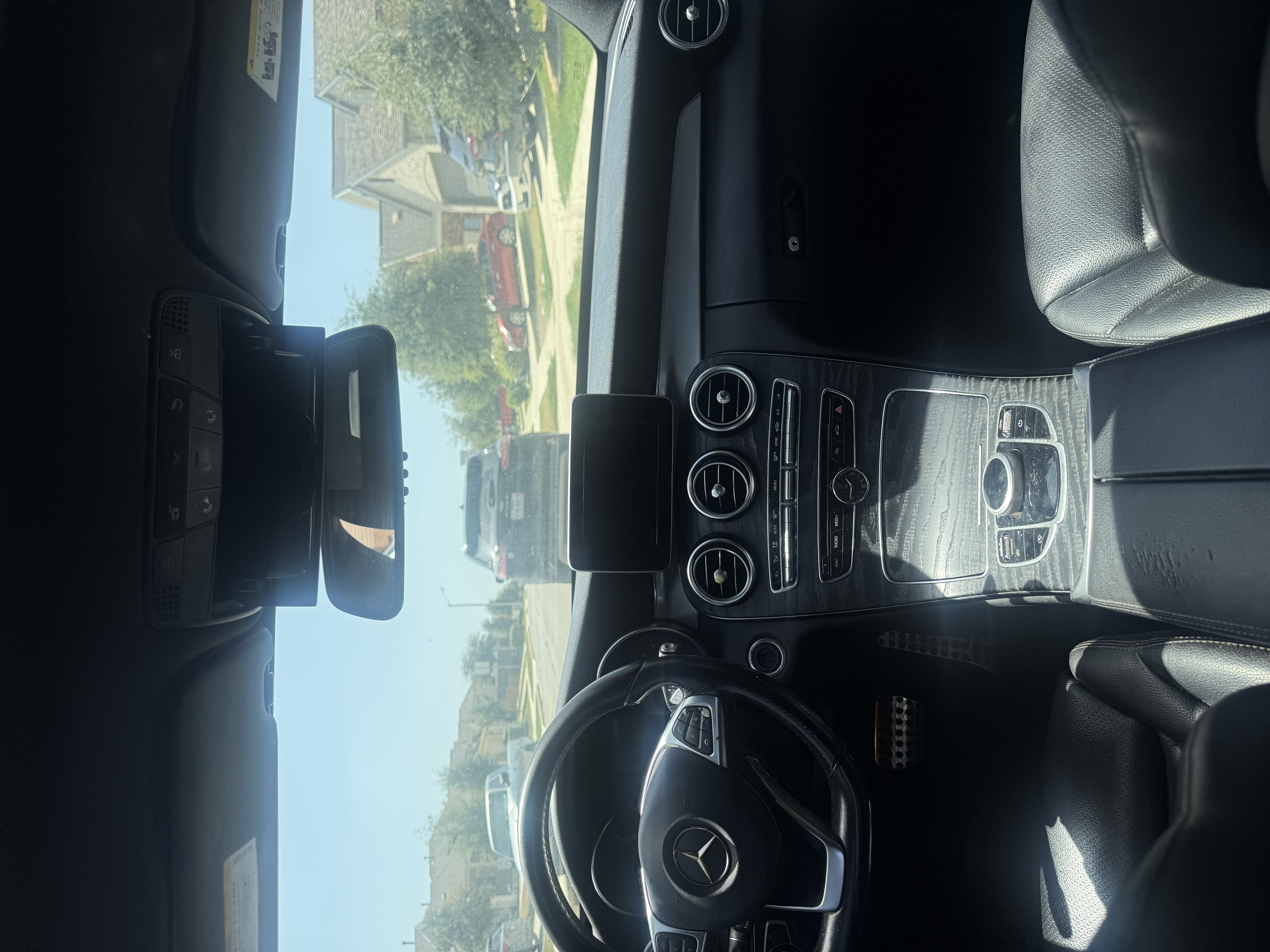 Used 2018 Mercedes-Benz C 300 4MATIC Sedan image 3