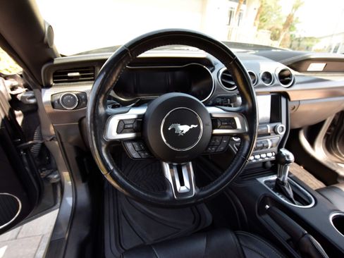 Used 2022 Ford Mustang GT Premium w/ GT Performance Package RWD image 4