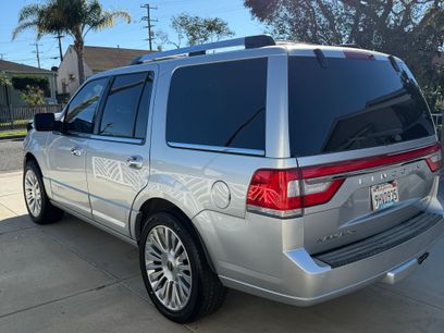 Used 2016 Lincoln Navigator Select