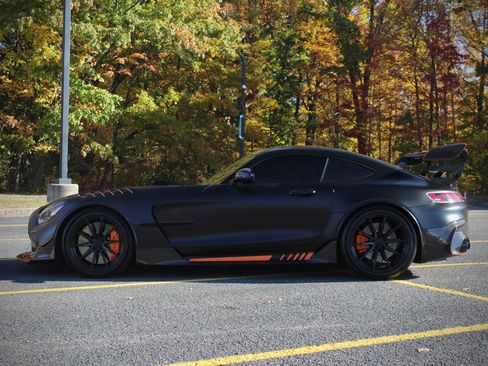 Used 2021 Mercedes-Benz AMG GT Black Series image 2