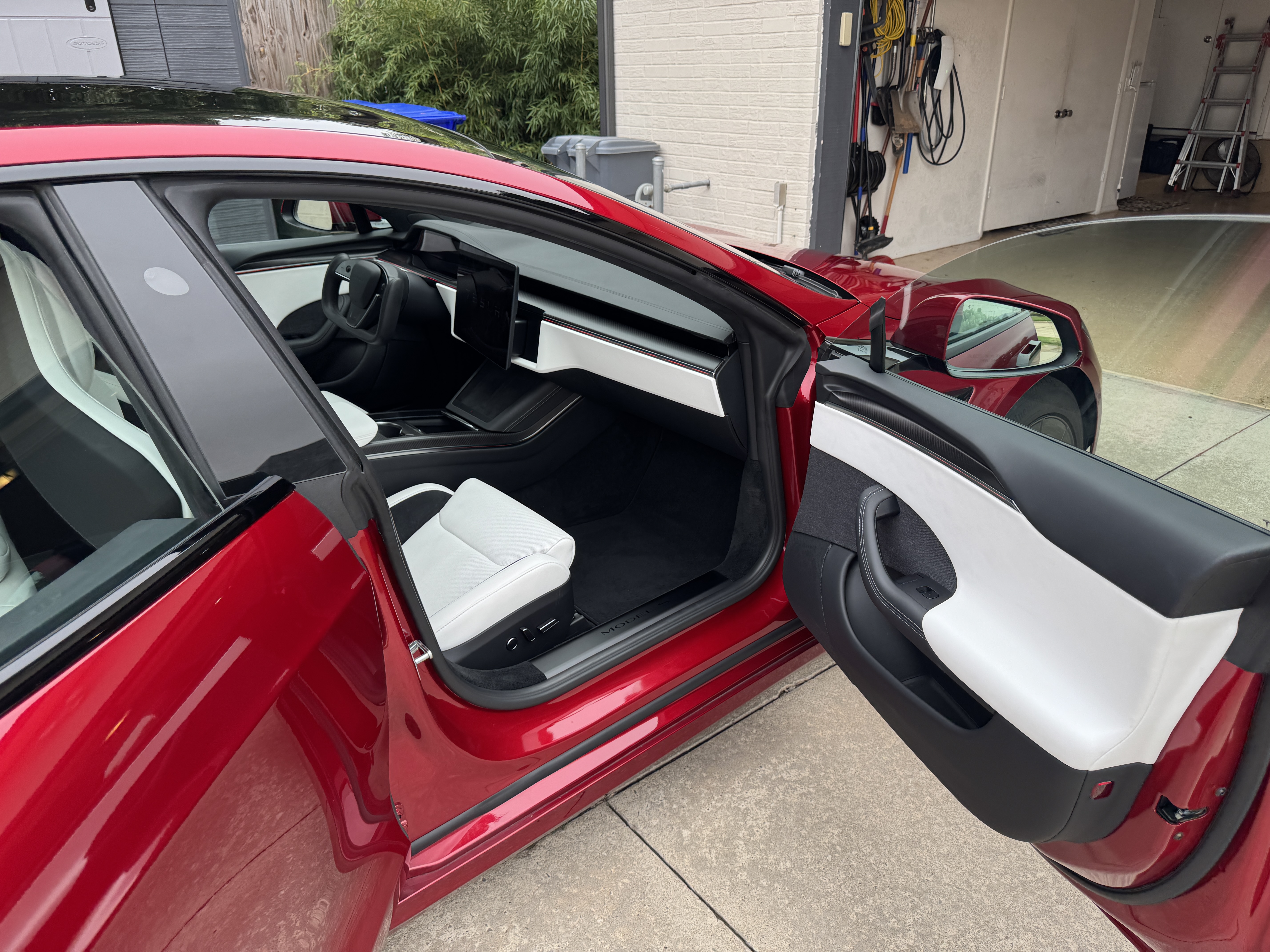 Used 2026 Tesla Model S Plaid AWD/4WD image 9