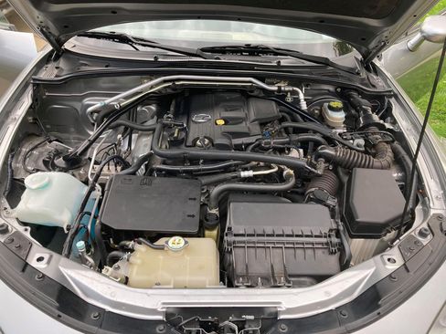 Used 2010 MAZDA MX-5 Miata Grand Touring w/ Premium Pkg image 5