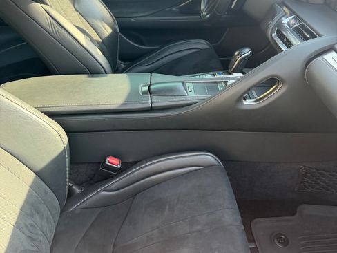 Used 2018 Lexus LC 500 Coupe RWD image 6