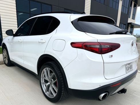 Used 2018 Alfa Romeo Stelvio Ti Sport AWD/4WD image 26
